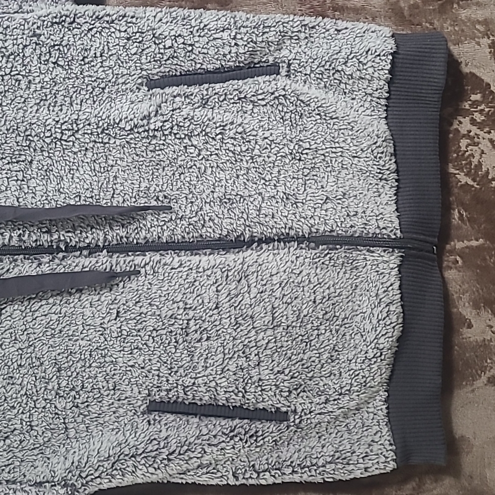 Woman Sweater - Picture 3 of 7